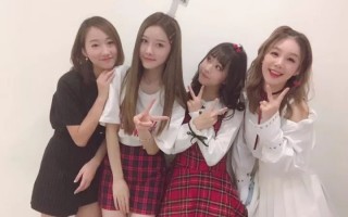 两个女生段子脱口秀视频，两个女生段子脱口秀视频大全